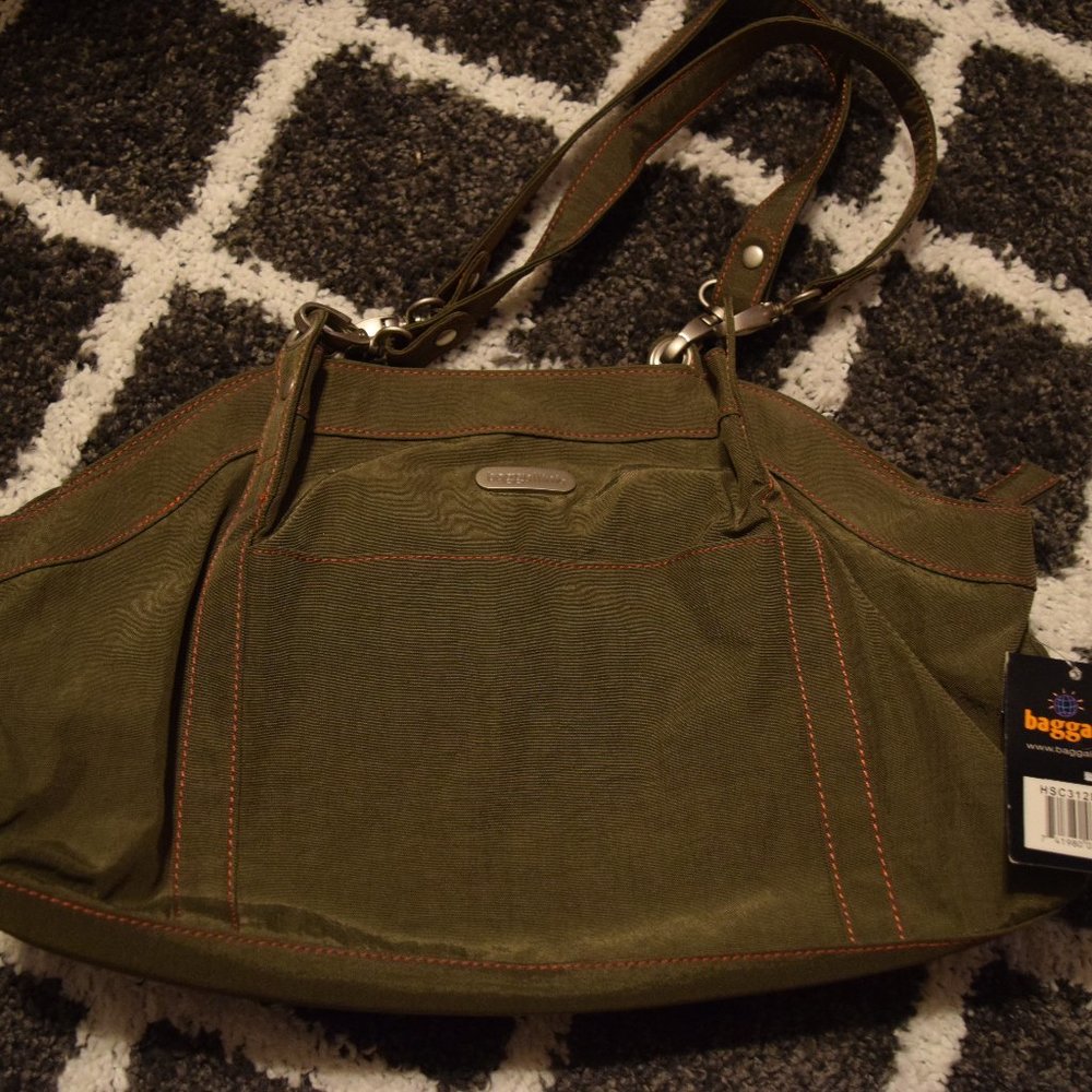 Baggallini - Forrest Green bag
